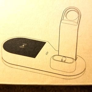 Wireless charger compatible with apple products